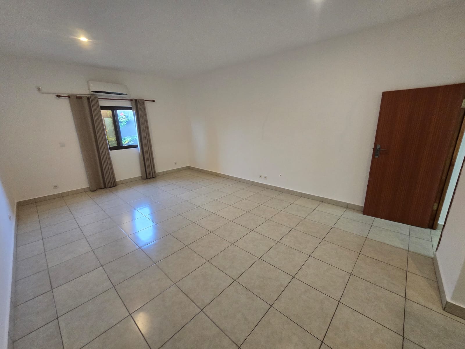 Vende-se Moradia T3 na Motola Liberdade — fotografia 5